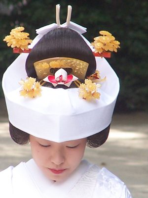 Bride_at_meiji_shrine