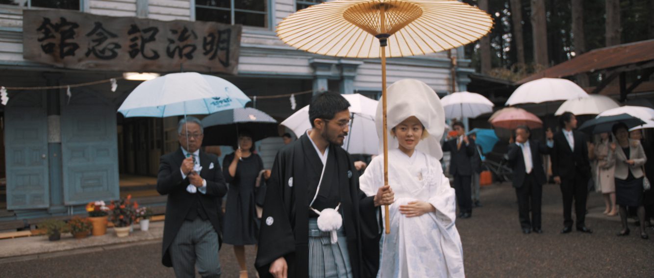 雨の中の参進